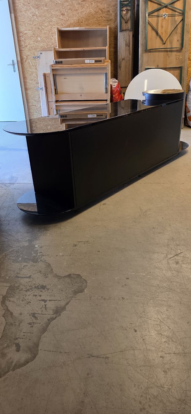 Mobili TV: Schwarzer Design Bar-Schrank mit Schubladen. Gebrauchspuren – Usato da Wittenbach venduto da gruezi-schwiz 1