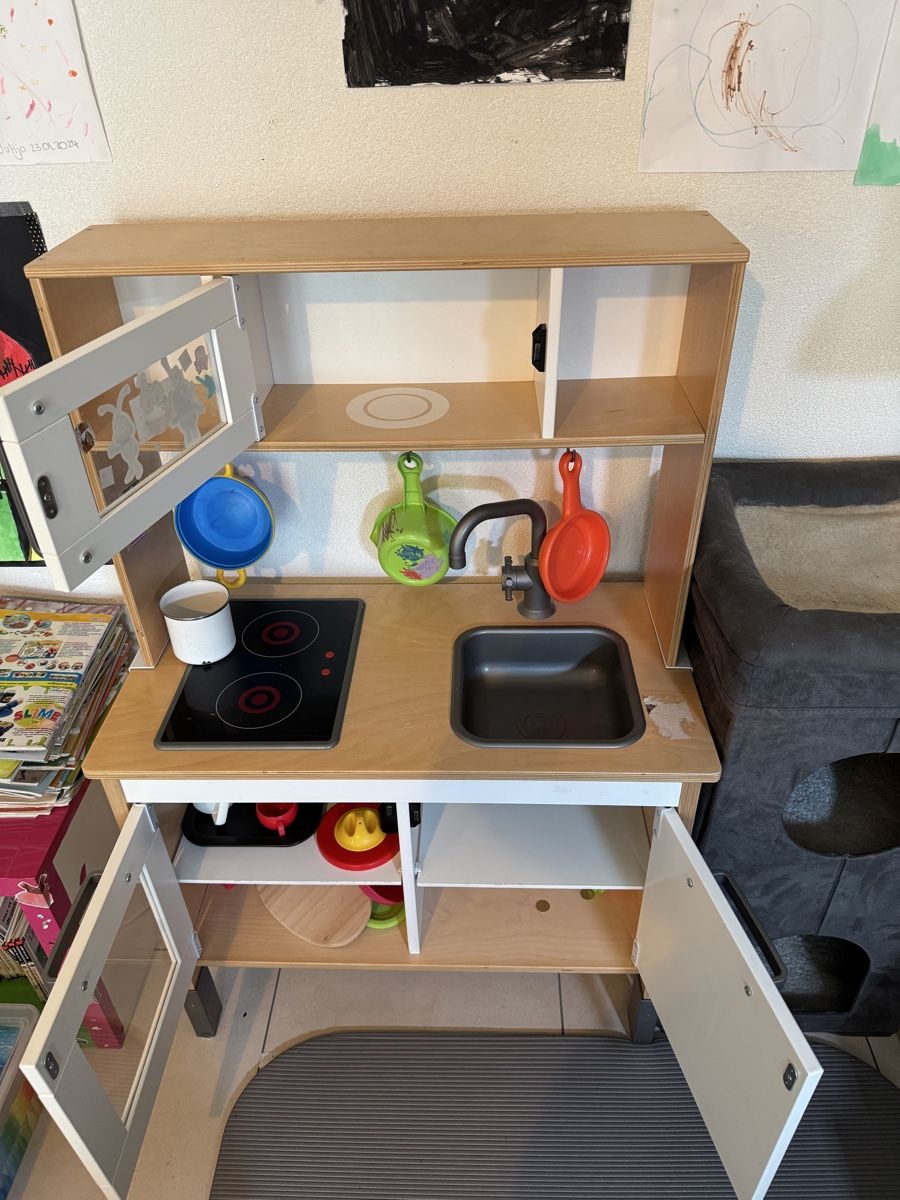 Ikea Giocattoli: Kinderkuche Ikea – Usato da Fribourg venduto da BarbaraD 4