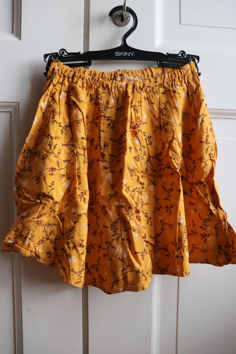 Kleiderpakete: Ensemble upcyclé crop top et mini jupe Forever21 – Gebraucht aus Mathod von Alice977 4