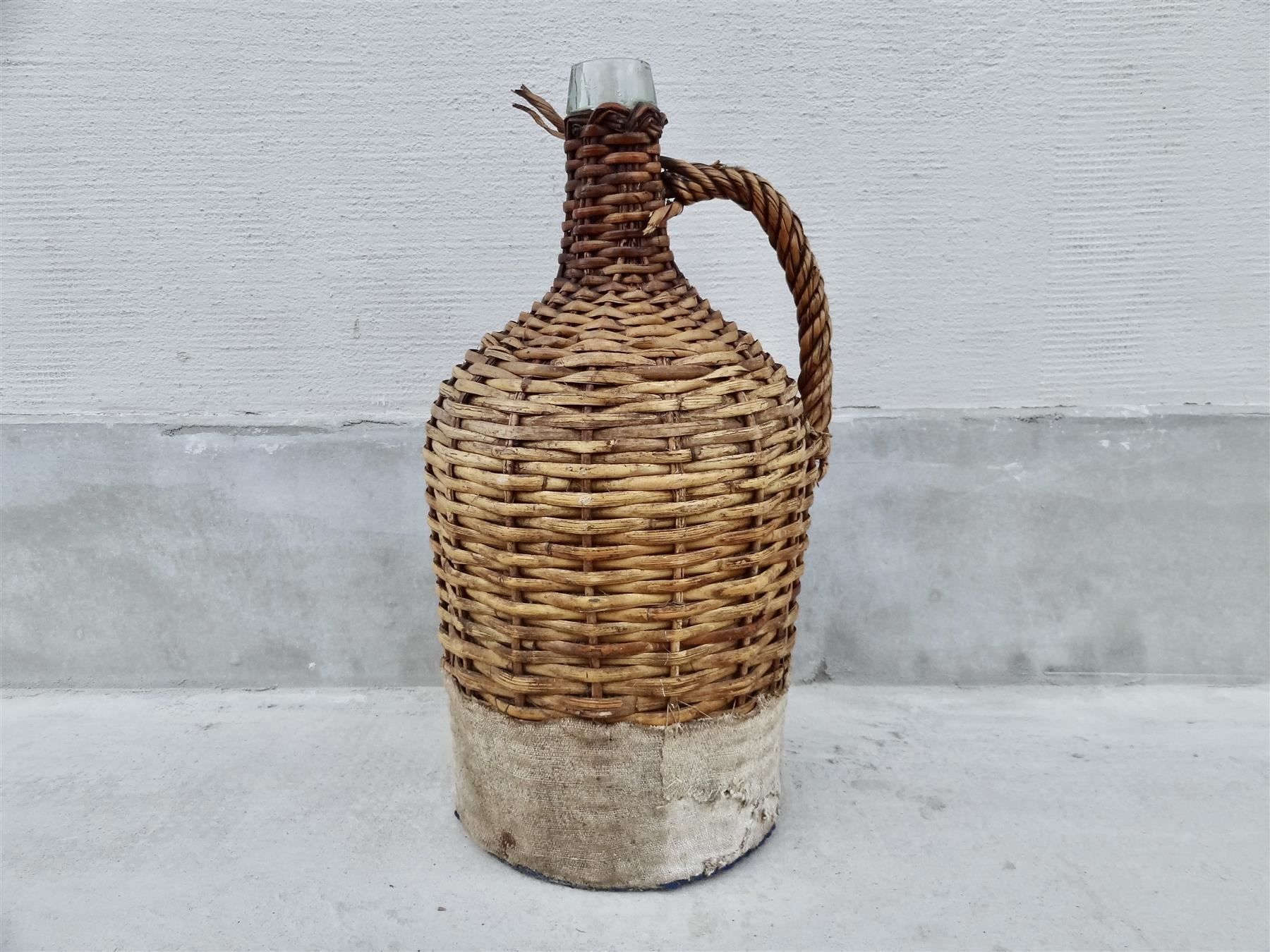 Bottiglie: alte grosse Korbflasche – Nuovo e nell'imballaggio originale da Kerzers venduto da Flaschenposten 3