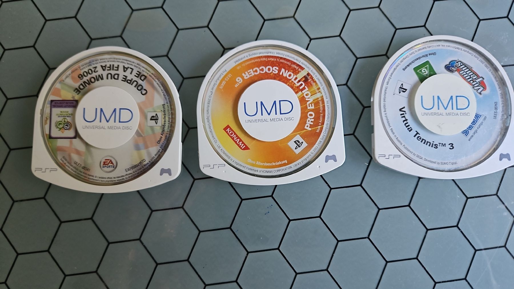 Sony Console: 2 console Sony PSP avec 27 jeux – Usato da Genève venduto da Pedro67 4