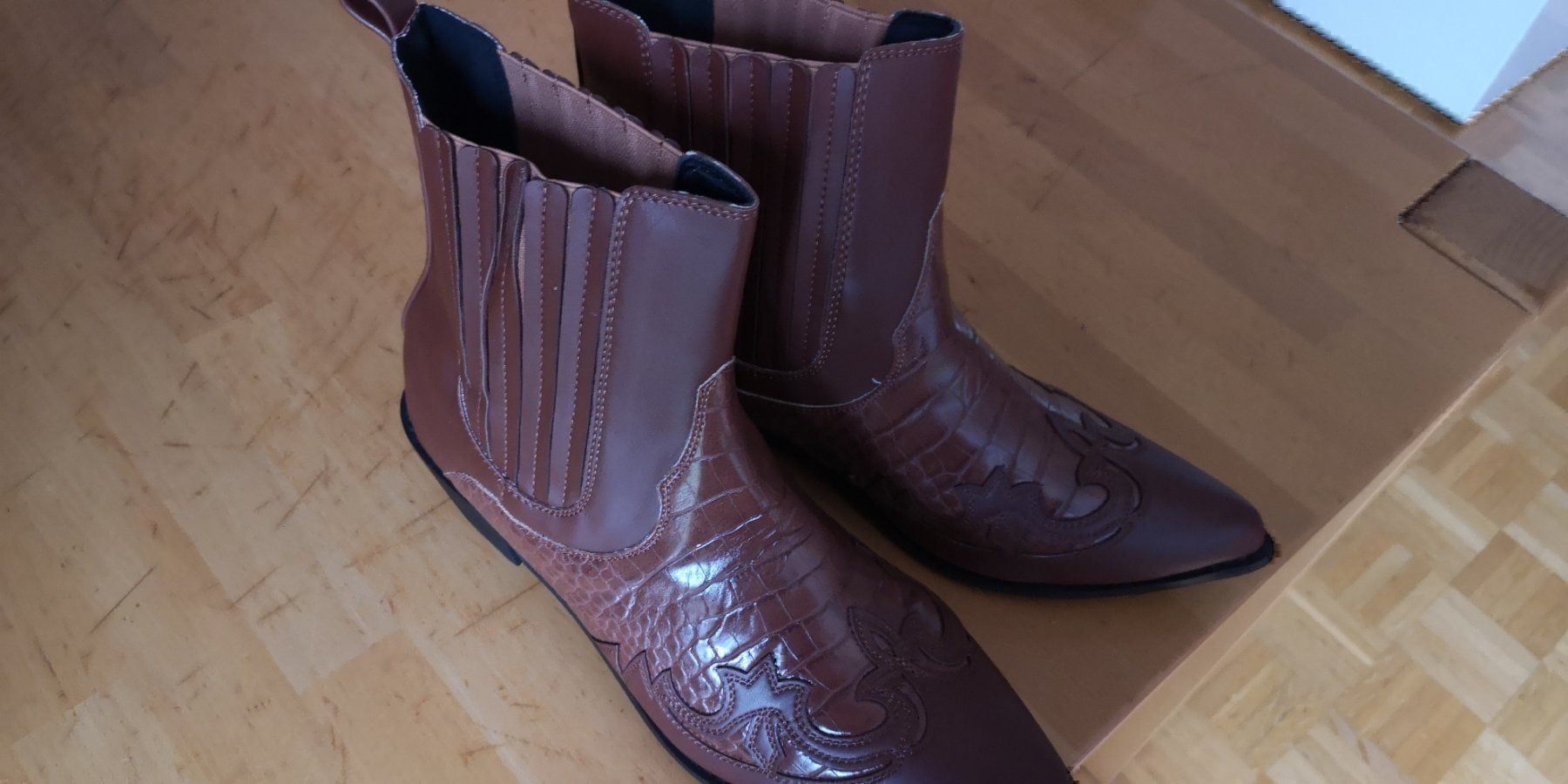 Scarpe da uomo: bottines – Nuovo (secondo la descrizione) da neuchatel venduto da Mictou 5