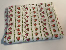 Jetzt noch!!!  Stoff mit Rosenmuster, Vintage 136x78cm (T:1)