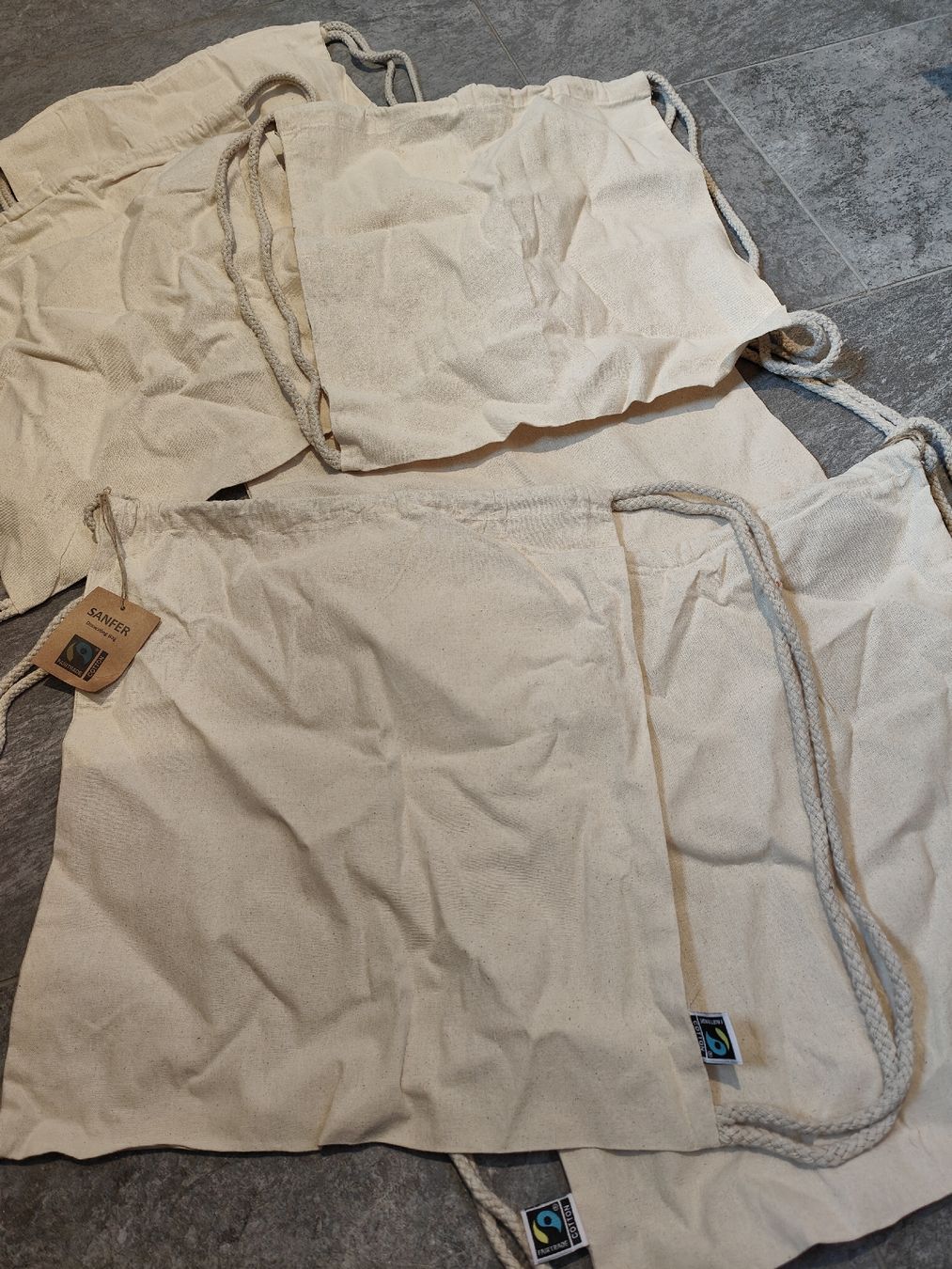 Kits de loisir créatif: Taschen zum Bemalen  – Neuf avec emballage d'origine à Kandergrund par Sam1818 1