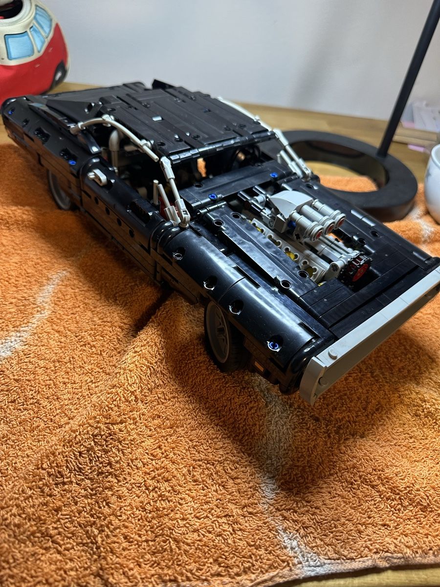 Lego Giocattoli: Lego Technic Dodge Charger – Usato da Schaan venduto da Hermine2018 1