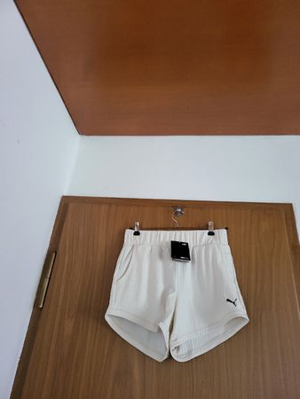 Short Puma Studio Unwind, taille L crème, neuf!