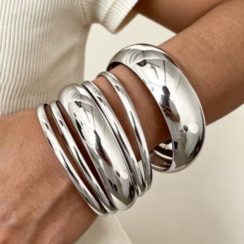 Bracelets: Armreifen – Neuf avec emballage d'origine à Embrach par squarely 1