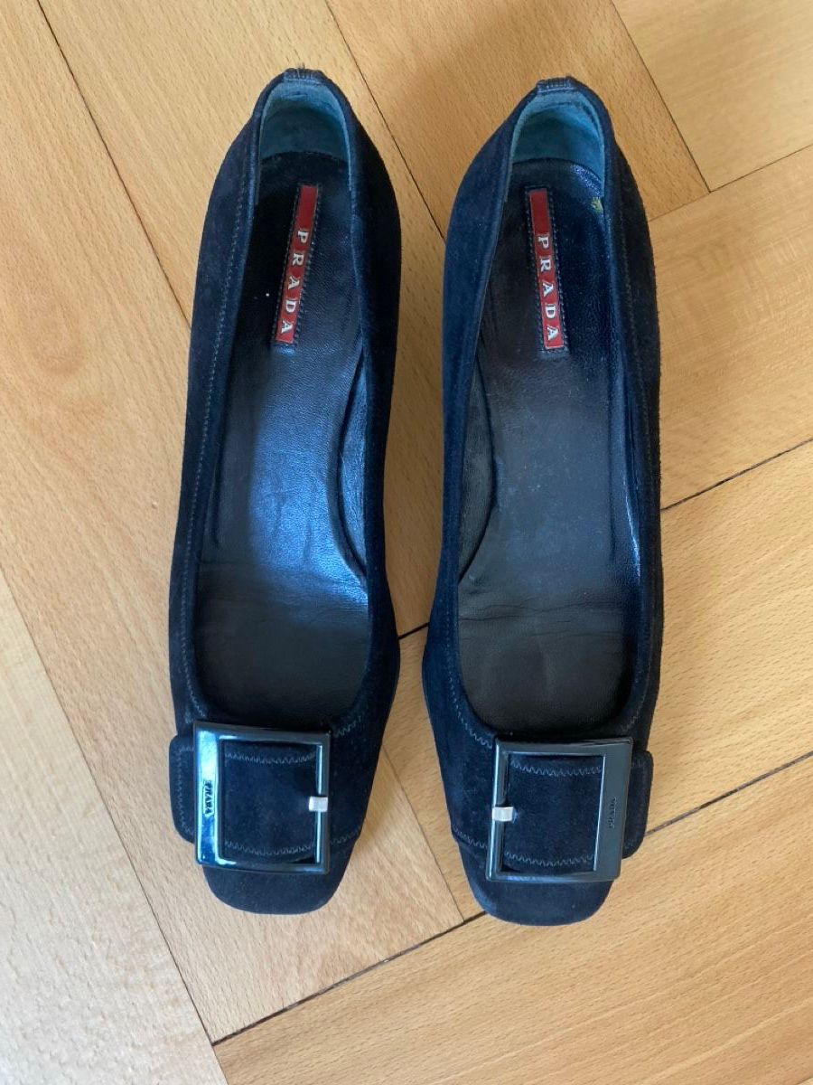 Damenschuhe: Prada Schuhe schwarz – Gebraucht aus Biel/Bienne von TheLoulou