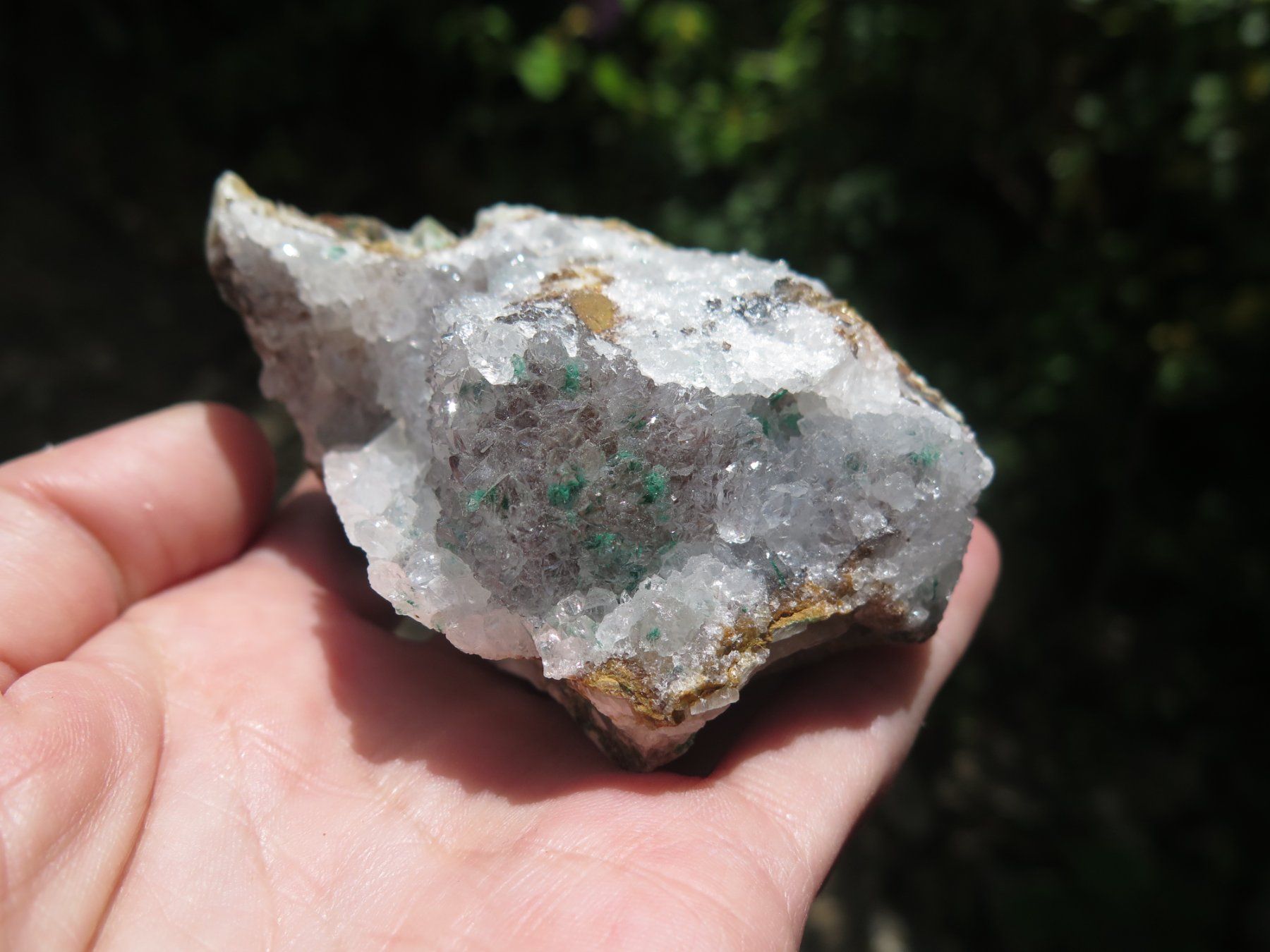 Minéraux & Lithothérapie: Quarz mit Atacamit von Peru – D'occasion à Schaffhausen par Yamakana51L8736OQ8 1