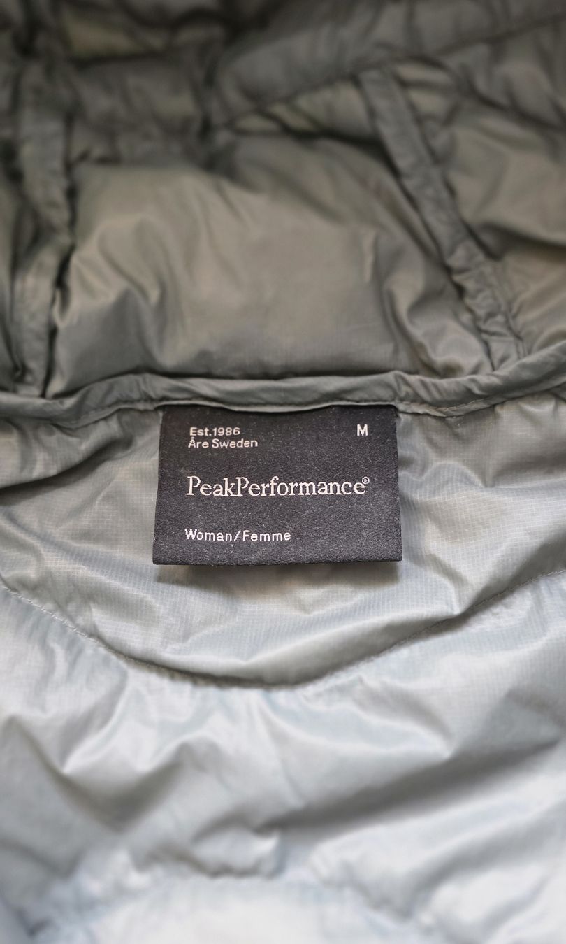 Peak Performance Giacche: Daunenjacke Peak Performance graugrün, Grösse M – Usato da Interlaken venduto da ..tanja.. 3
