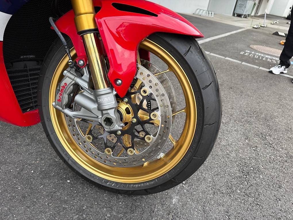 Strada: Honda CBR 1000 RR-R Fireblade SP rot – Usato da Pfäffikon SZ venduto da Habli5 1
