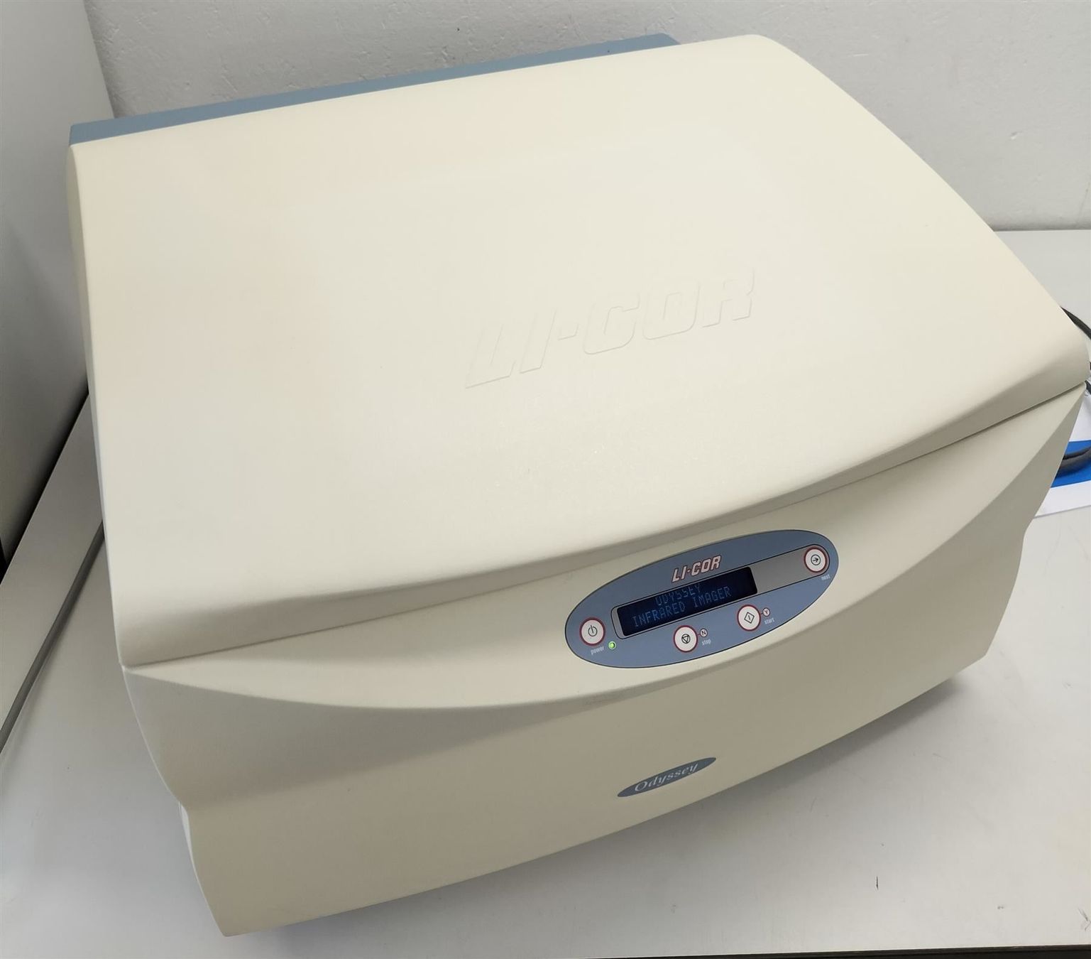 Accessori da laboratorio: LiCor Odyssey Infrared Imaging System – Usato da Niederdorf venduto da LeptonAG_Labor 4