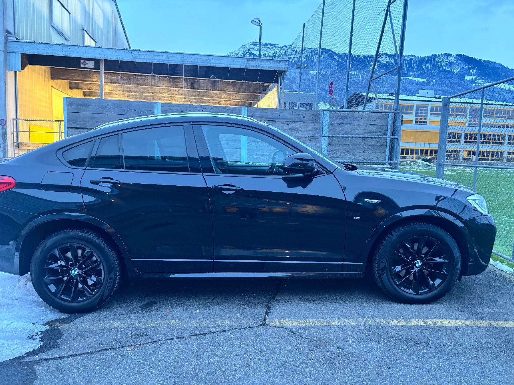 BMW Autos: BMW X4 35D – D'occasion à Zürich par sooncharee