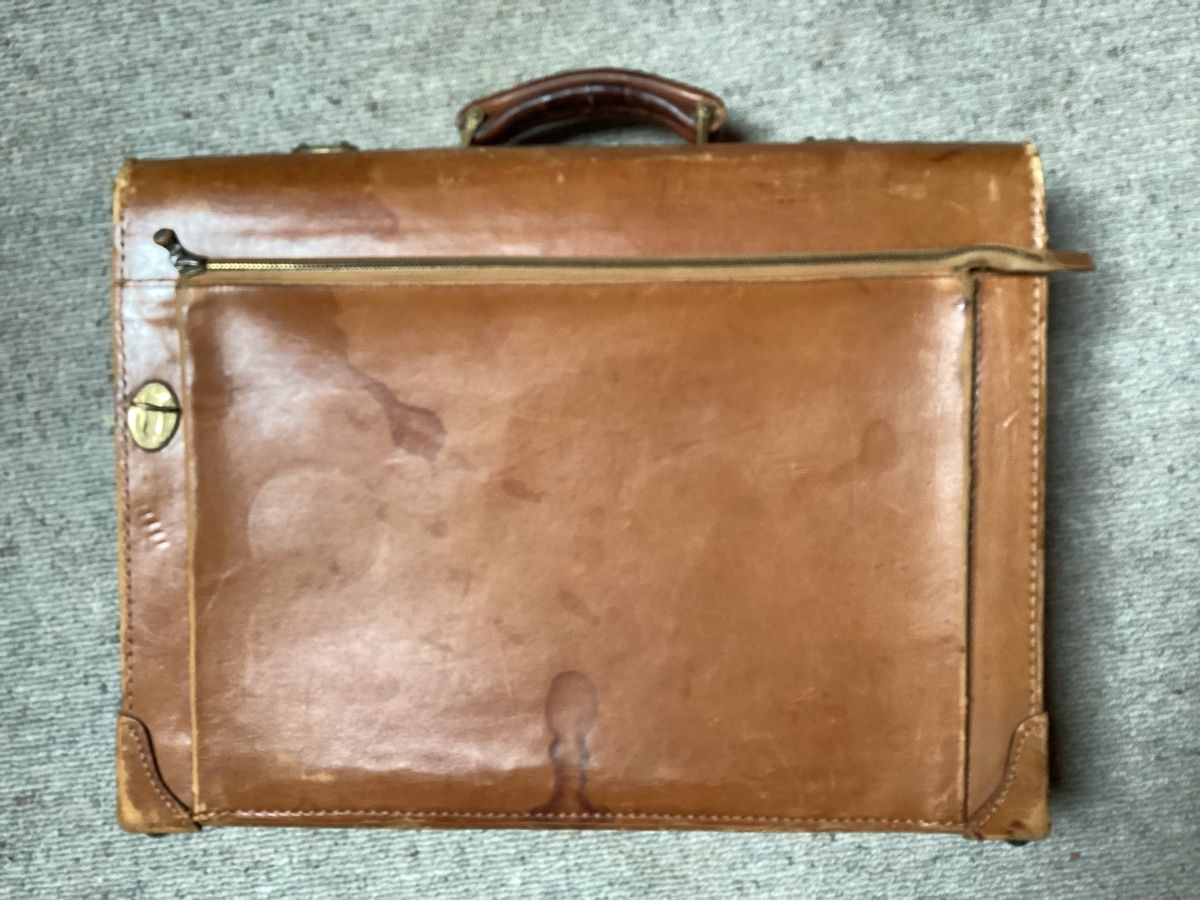 Valigie: Vintage Lederkoffer – Usato da Zürich venduto da Rockbyrd 1