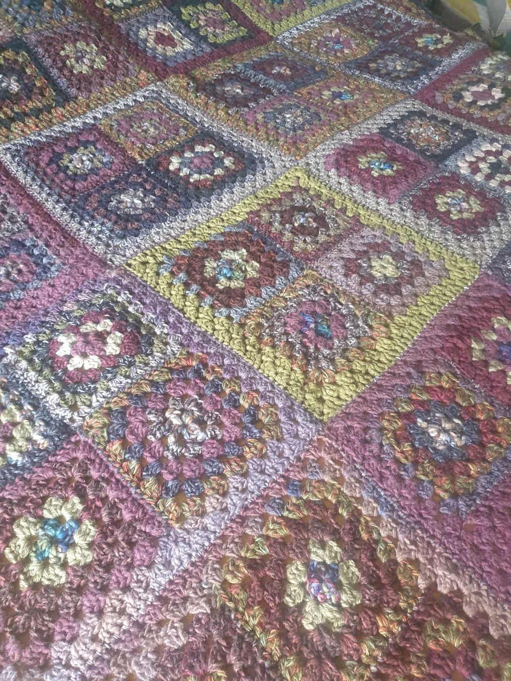 Coperte: COUVERTURE+COUSSIN  style vintage seventies granny patch – Nuovo e nell'imballaggio originale da Thônex venduto da lacomtessedesfees 7