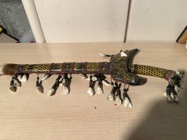 Couteau rituel tribal unique avec fourreau décoratif ancien!