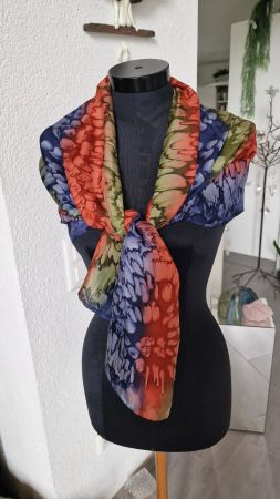 Schönes Seidenfoulard / Schal Unikat