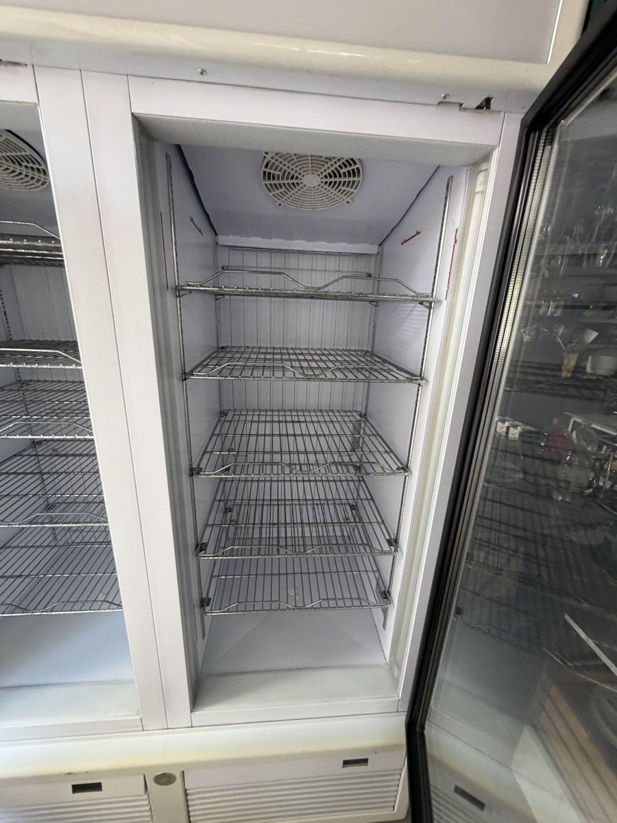 Frigoriferi: Armoire de stockage, négative et positive – Usato da Genève venduto da abd_tww7 2