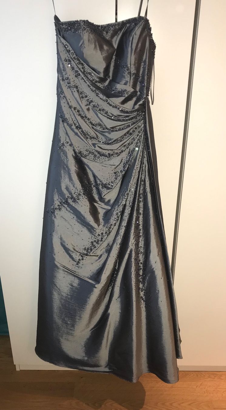 Vestiti: Abendkleid – Usato da Niedermuhlern venduto da Mel_c