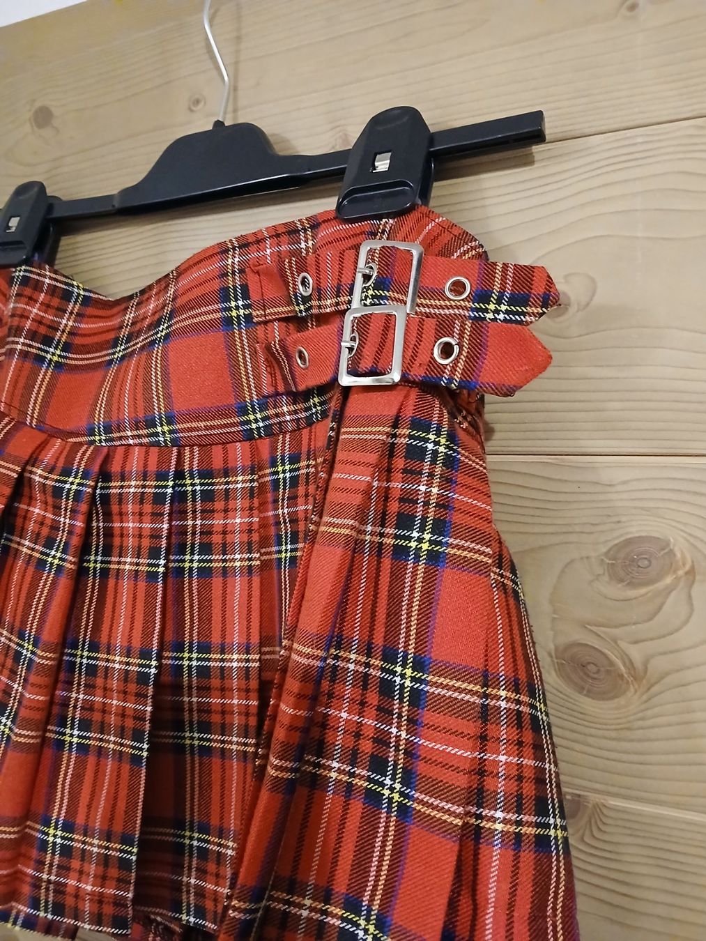 Gonne: Minijupe kilt écossais – Usato da Salvan venduto da Lunedefeu 1