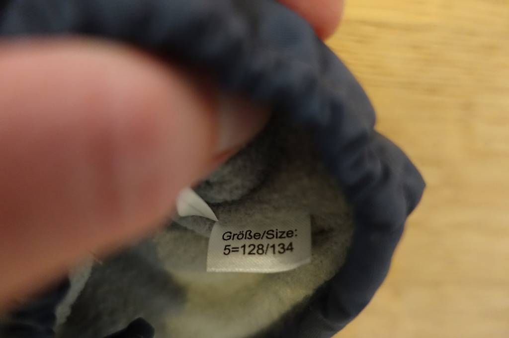 Guanti: NEUE Kinder Fausthandschuhe, anthrazit, Gr. 5 (128/134) – Usato da Kirchberg SG venduto da rainbow87 1