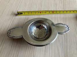 Elegante Colino da Tè Vintage in Argento