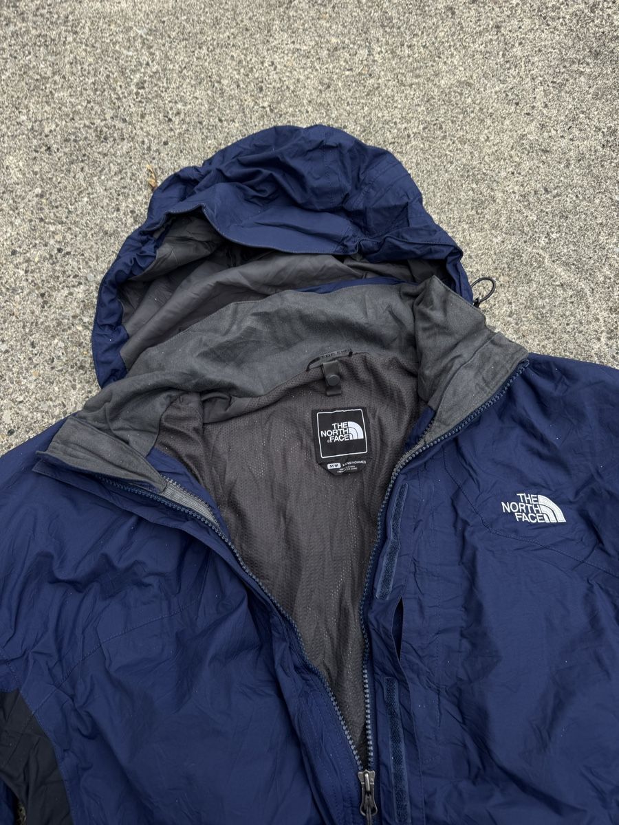 North Face Giacche: The North Face Gorpcore HyVent Jacket Blue Black M – Usato da Effretikon venduto da syrrrrre 4