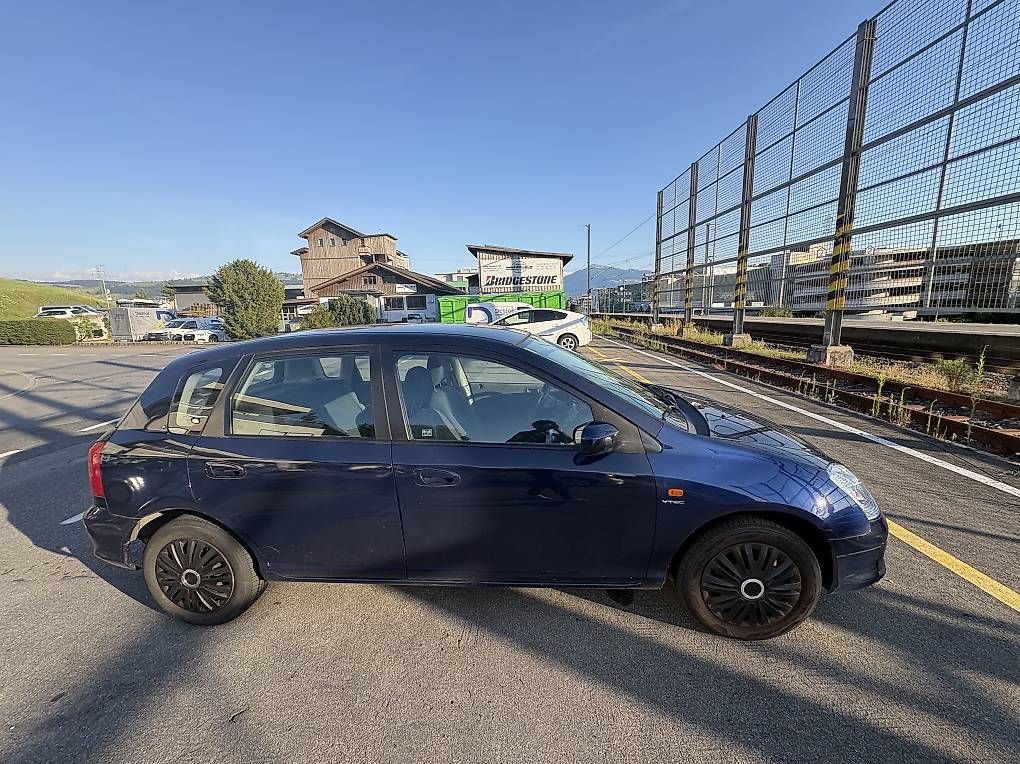 Honda Automobili: Honda Civic 1.6i Automat – Usato da Zug venduto da npa_2mfm 1