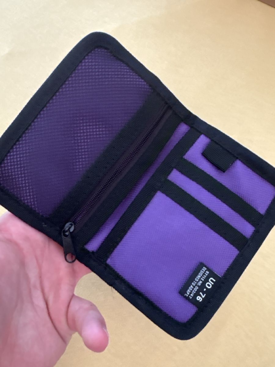 Portafogli: Wallet Urban Outfitters (new!) – Nuovo (secondo la descrizione) da Zürich venduto da aar_7j2n 1