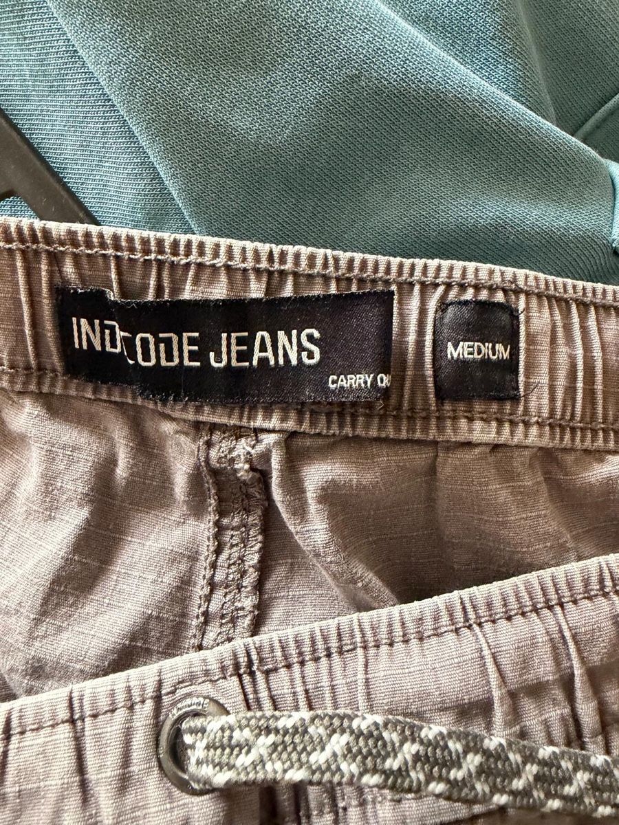 Pantalons: Indicode Jeans Shorts, Gr. M – D'occasion à Lotzwil par kie_fdq8 2