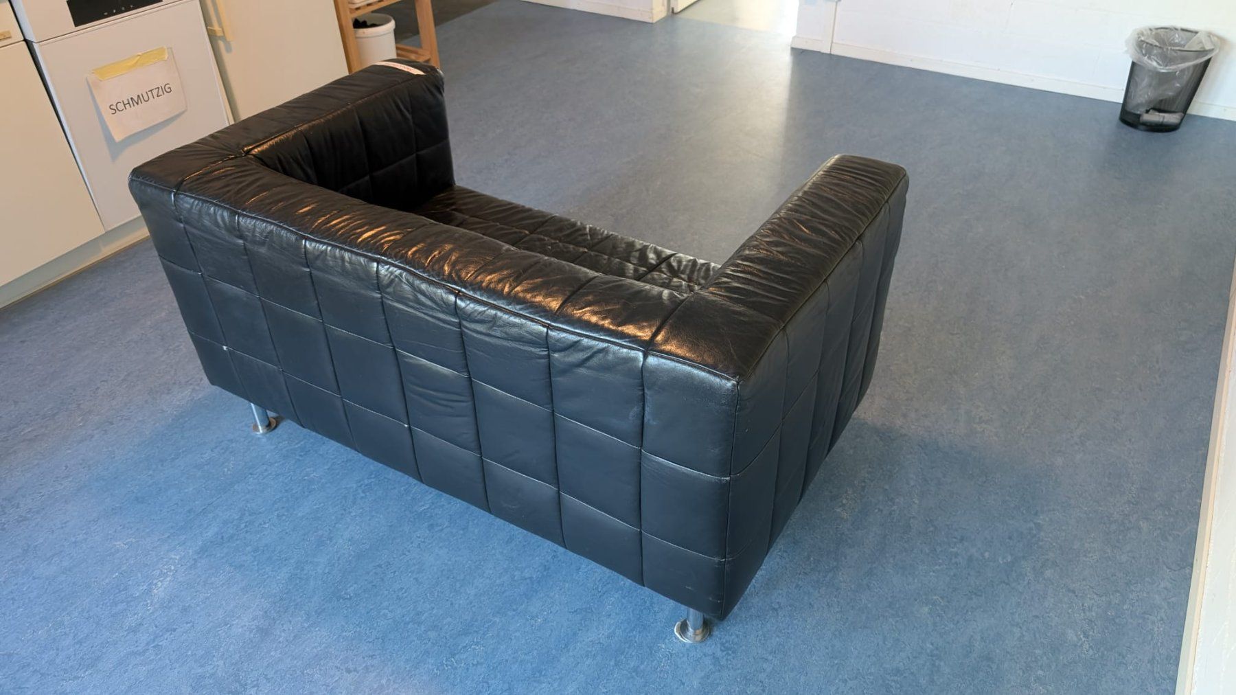 Sofas: Sofa Leder schwarz 2-Sitzer gebraucht – Gebraucht aus Zürich von TWiederkehr91 2