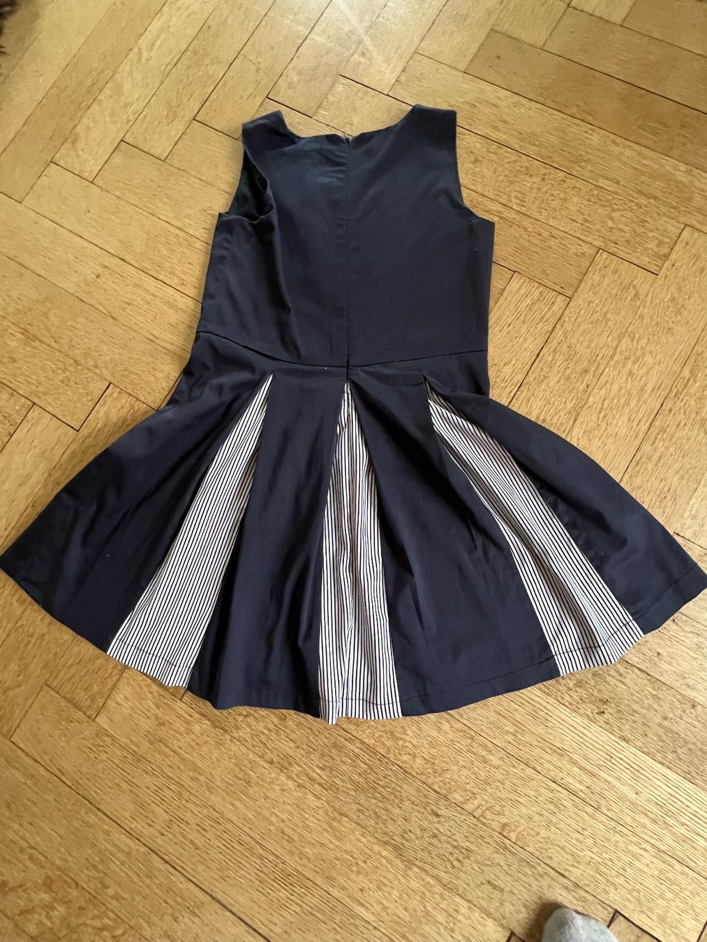 Robes et jupes: Kleid 152  Nucleo – D'occasion à Beinwil am See par brigittehug 1