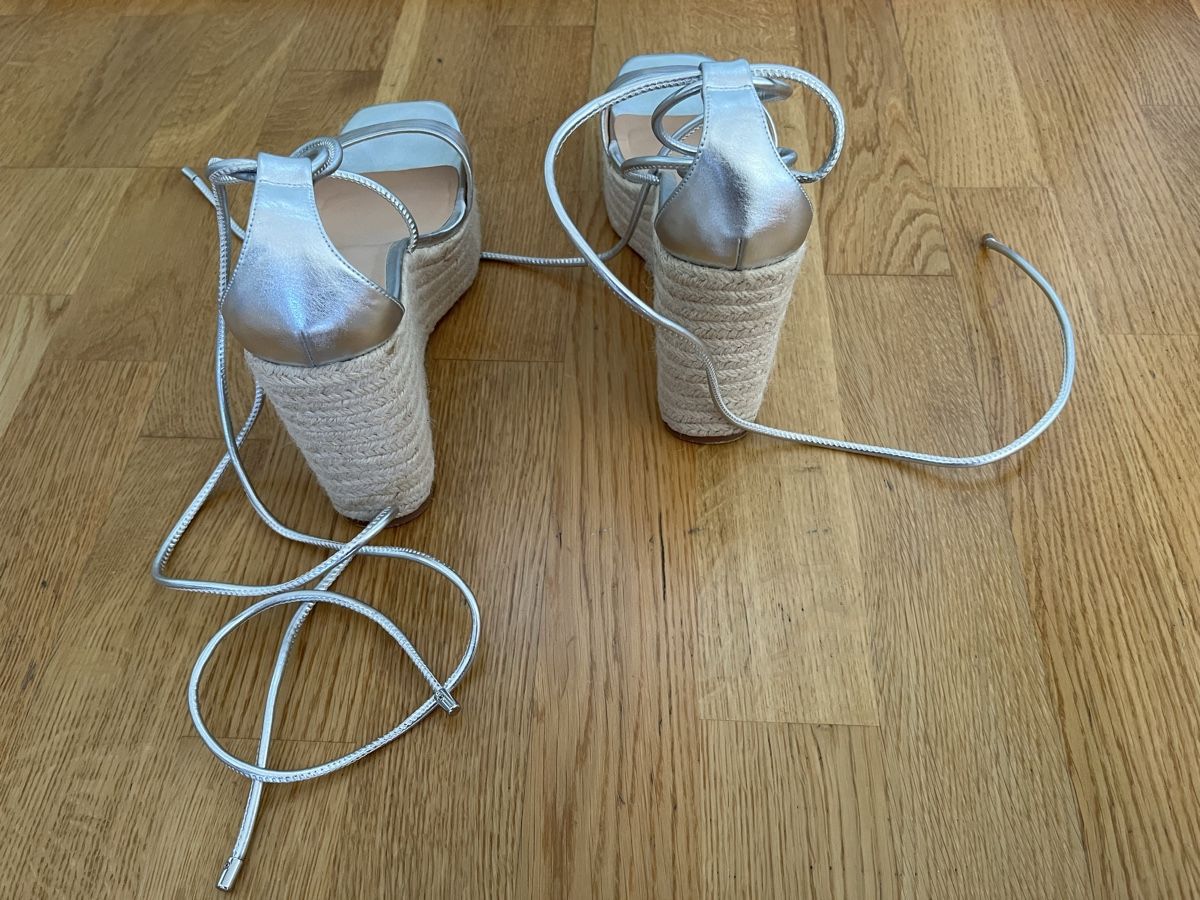 Scarpe da donna: Sandales compensées argentées à lacets taille 37 – Usato da Lutry venduto da tat_2zxq 2