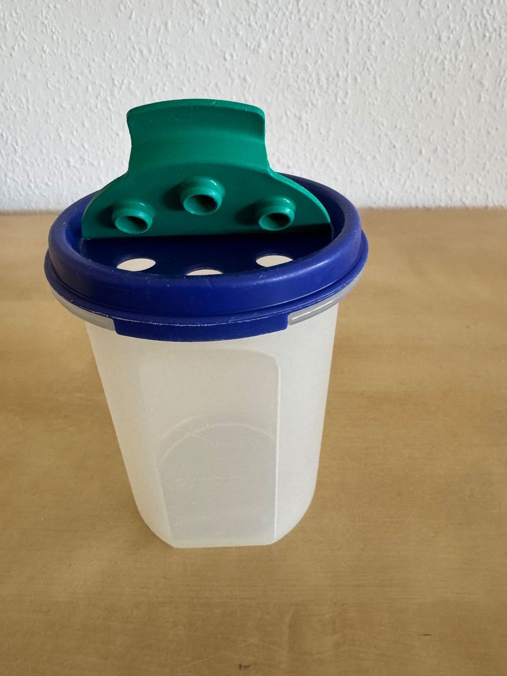 Tupperware Contenitori & Simili: Käsestreuer von TUPPERWARE – Usato da Luzern venduto da Ankerli 6