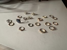 Grosse Schmuck-Sammlung: 19 diverse Ringe zu verkaufen!