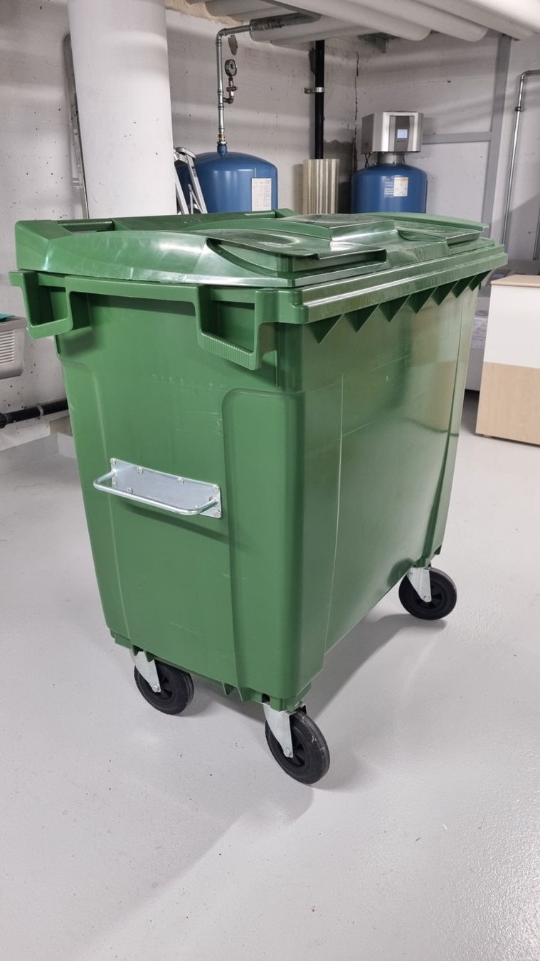 Sonstiges für Büro & Gewerbe: Abfallcontainer Plastic Omnuim – Gebraucht aus Triengen von Technik_Lindenrain 2
