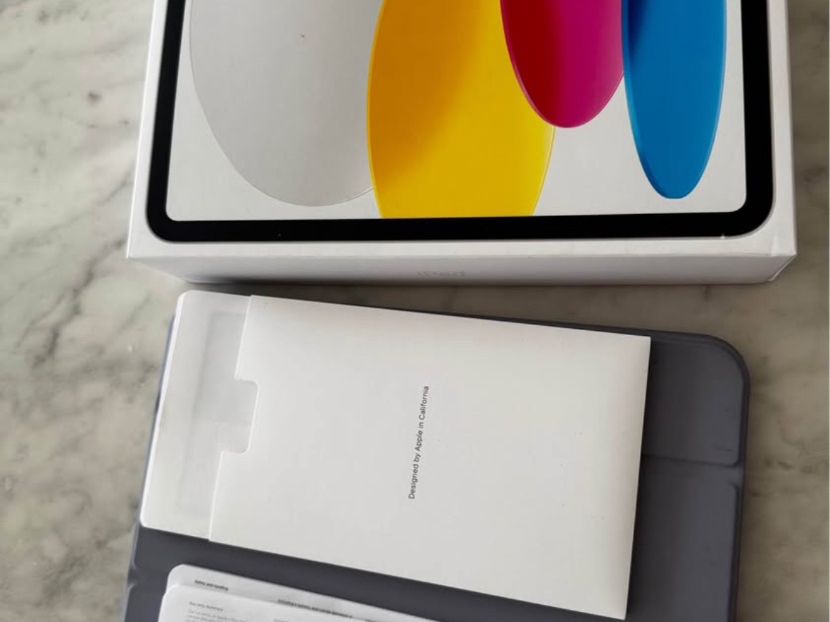 Apple Tablet PC: Apple iPad 2022 + Apple Pencil – Usato da Zürich venduto da Nunez93 4