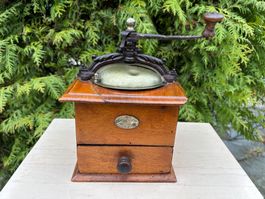 schöne antike Japy Frères Kaffeemühle