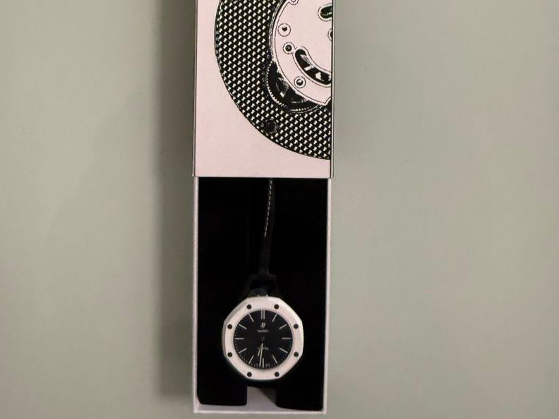Swatch Montres: Royal pop neu – Neuf avec emballage d'origine à Pieterlen par M.Alawi