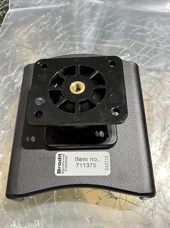 Staffe: Brodit Halter 711375 - Apple iPhone 15 Pro Max – Usato da Niederhasli venduto da ayh_6pqp 1