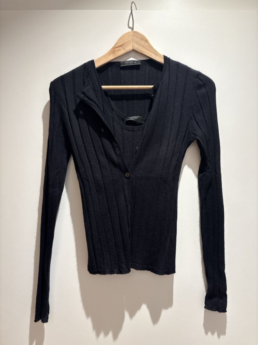 Prada Pulls & Sweat-shirts: Prada Cashemere Twinset – D'occasion à Oetwil am See par Aldox108