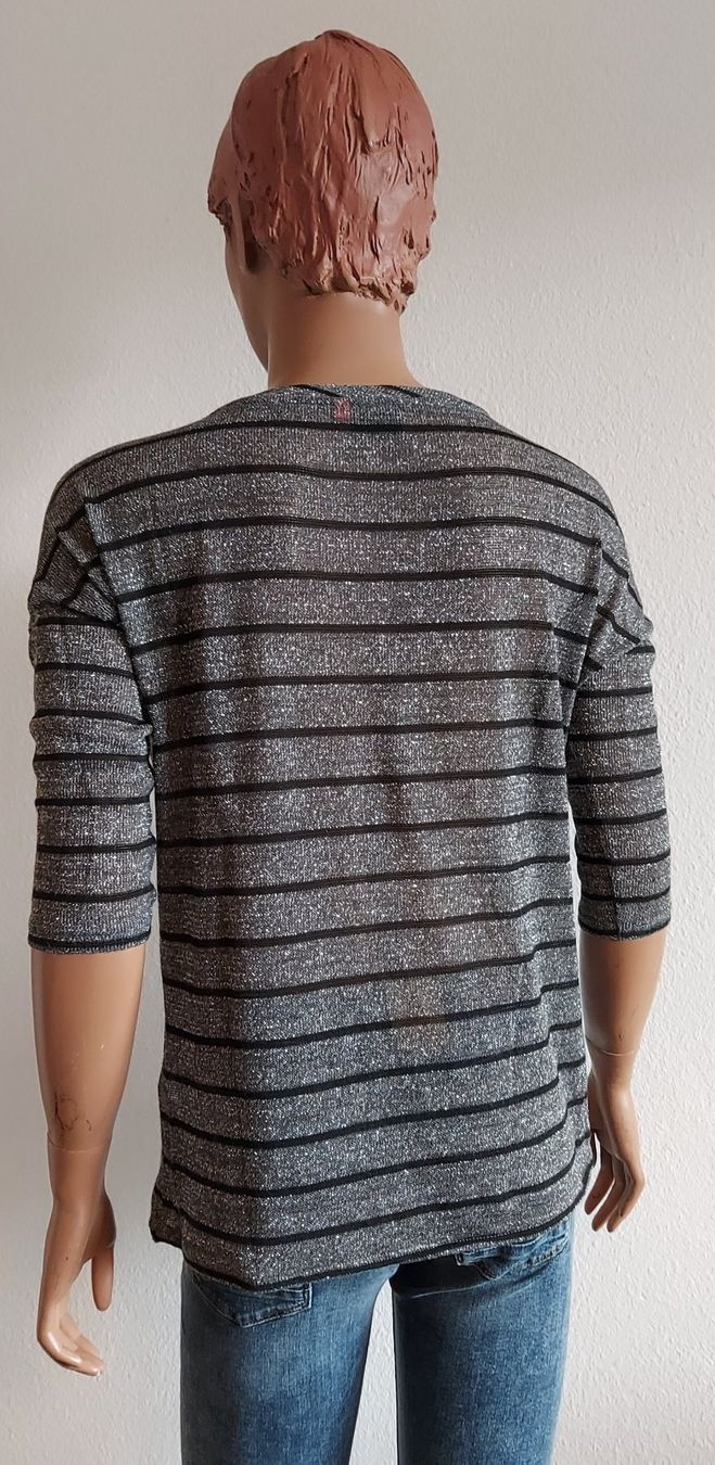 Only Maglioni & Felpe: Dünner Damen Pullover Gr. M von Only Silber-Schwarz – Usato da Basel venduto da Mazzo84 1