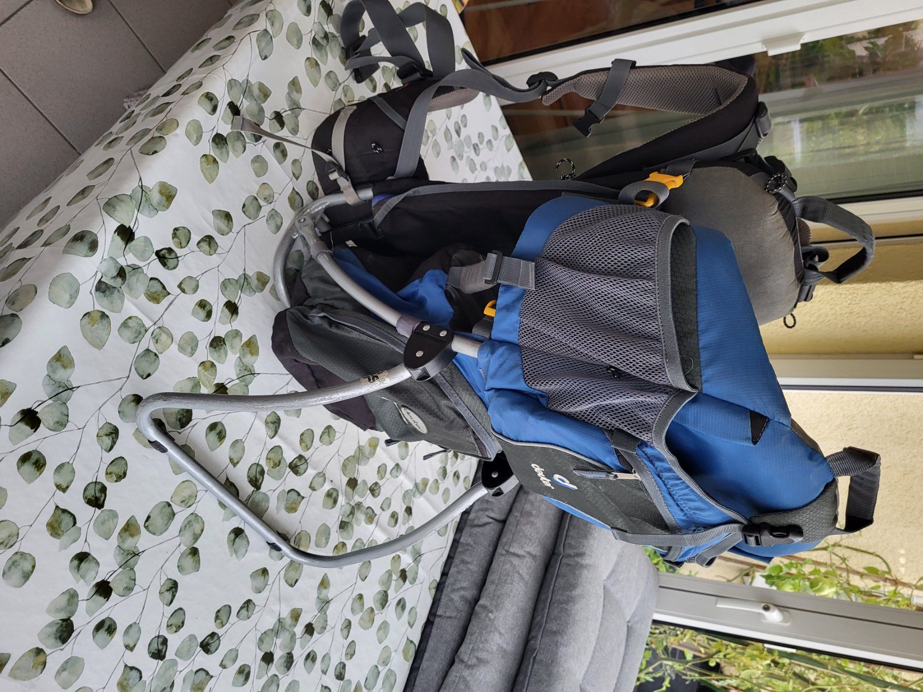 Zaini: Kindertrage Rucksack Deuter – Usato da Goldach venduto da gabriele99 2