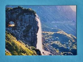 Zentralalpenpässe - Postauto bei der Tunneleinfahrt - PTT