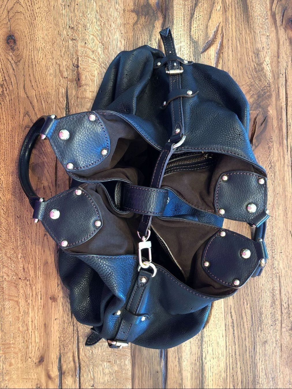 Louis Vuitton Borse da donna: Louis Vuitton Mahina L Noir – Usato da Pully venduto da Occasions-luxe.Golay 1