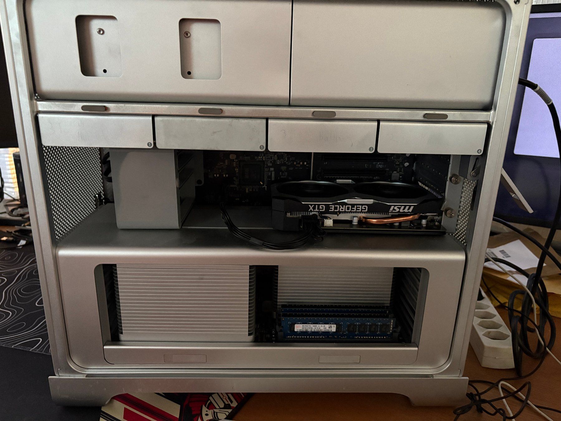Apple PCs: MacPro 5.1 2009 Rariatät – D'occasion à Au SG par bah_6f5w 1