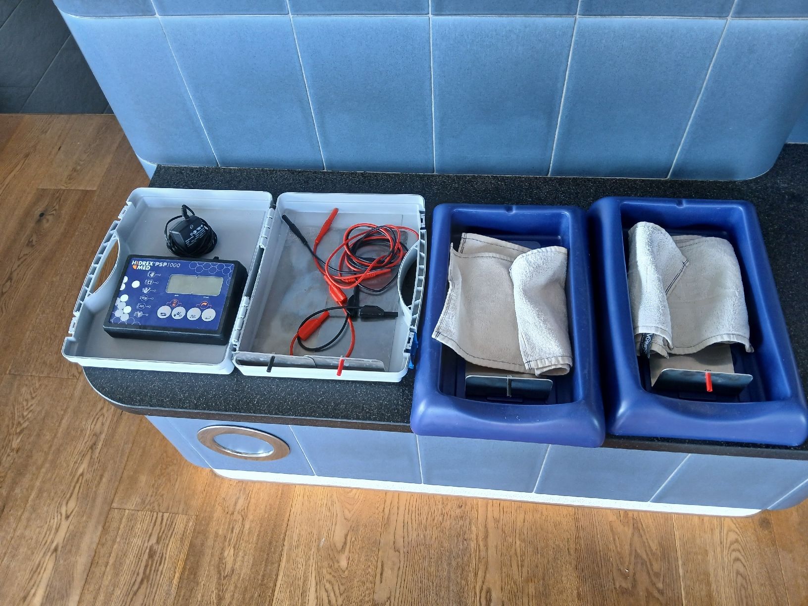 Hidrex PSP1000 Iontophorese-Gerät gegen Schwitzen, komplett (Gebraucht ...
