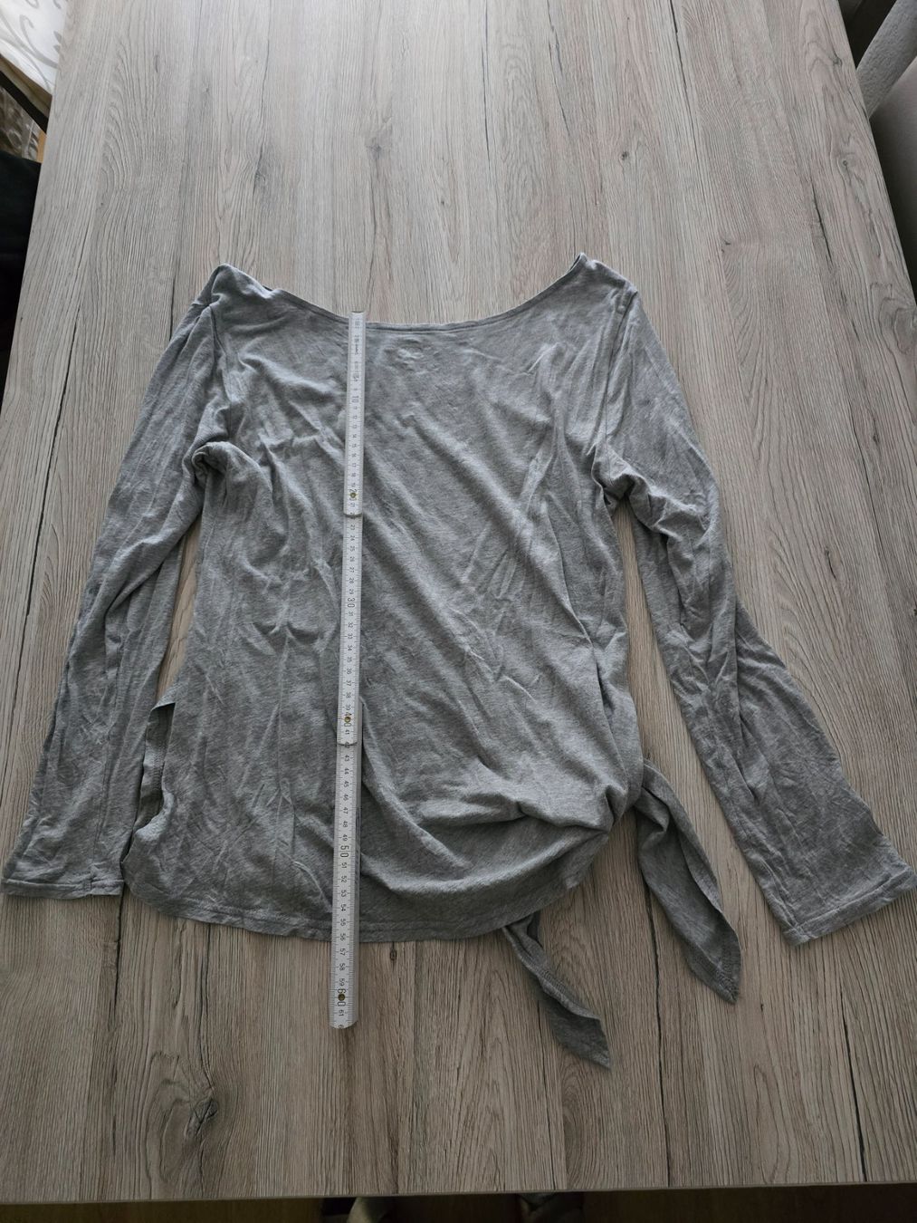 T-Shirts: Yoga Langarmshirt Gr. M/40/42 Grau – Gebraucht aus Zürich von Sustainability 5