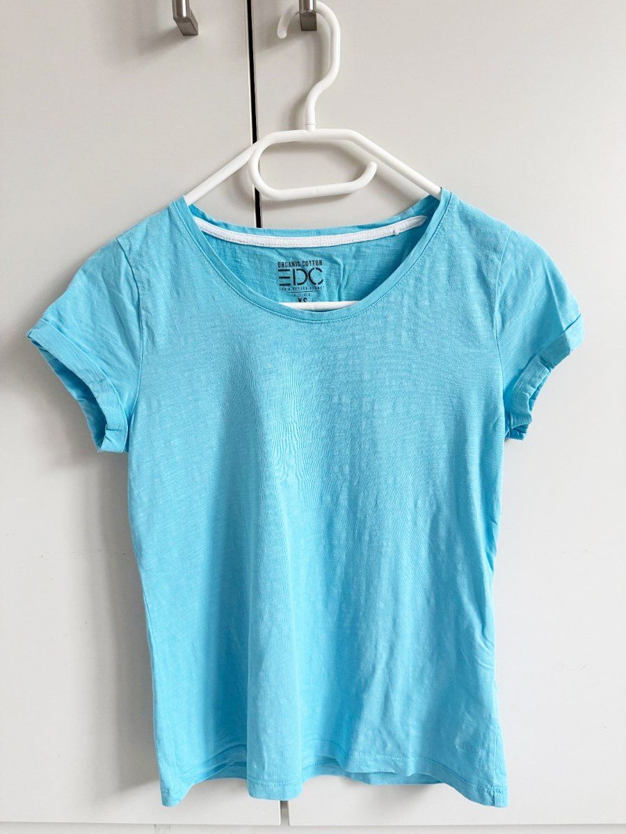 Esprit T-shirt: Shirt EDC by Esprit / Grösse XS / Hellblau – Usato da Eschenbach SG venduto da Sums