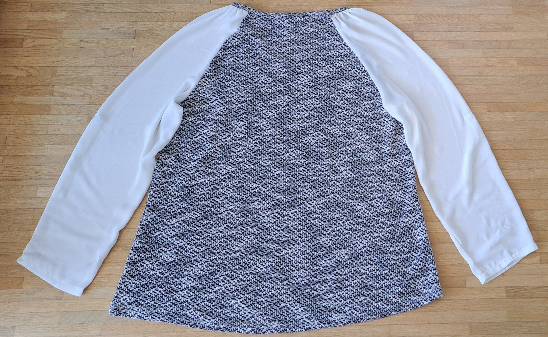 Blusen: Blouse décontractée – Gebraucht aus Le Mont-sur-Lausanne von olatiu 5